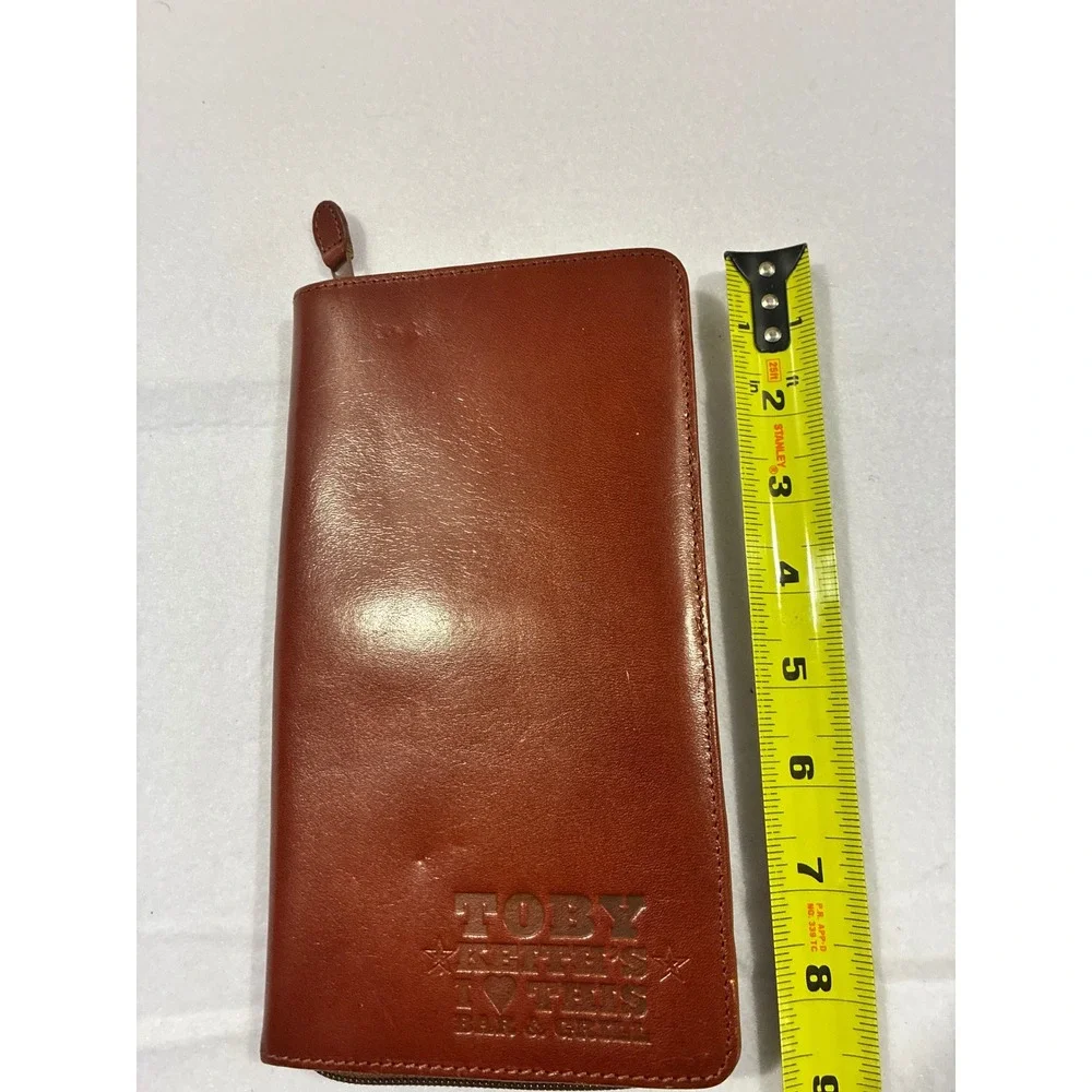 Toby Keiths I Love This Bar & Grill Leather Zip Around Travel Wallet Brown